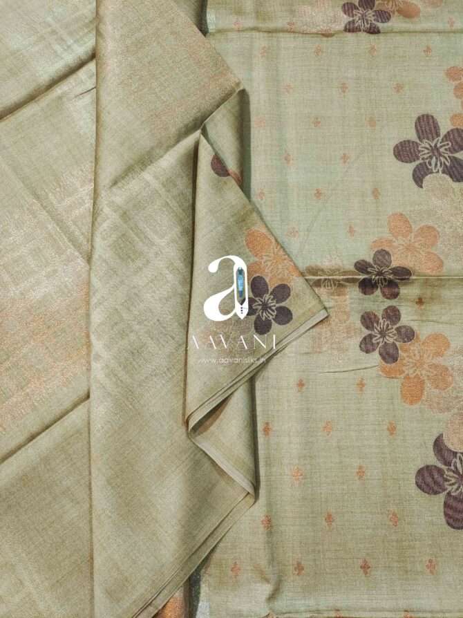 Elegant Light Kakhi Color Banaras Saree - Image 2