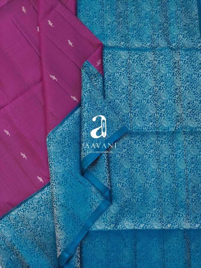 Dark Magenta with Blue Color Turning Border Soft Silk Saree - Image 2