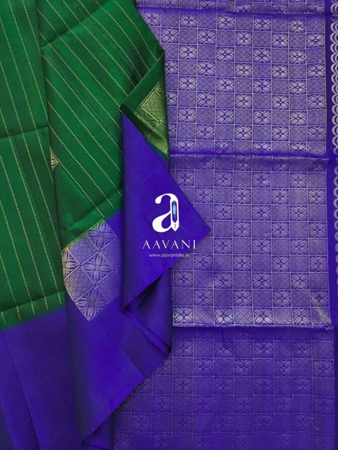 Dark green with Blue Soft Silk Saree - Image 2