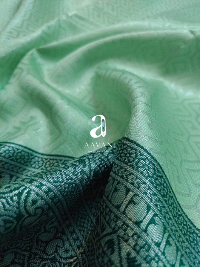 Elegant Silver Zari Semi Silk Saree - Pista Green - Image 3