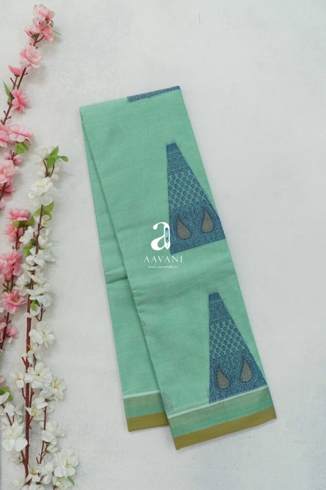 Charming Cotton Saree – Elegant Weaves for Every Occasion!