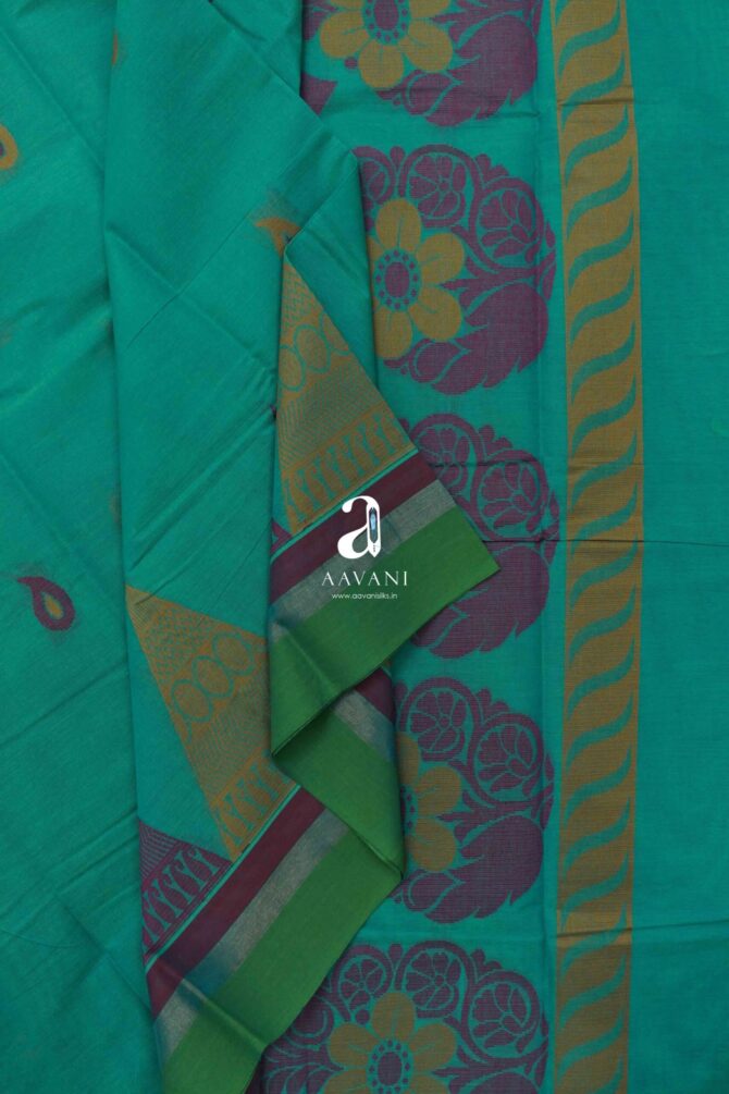Charming Cotton Saree – Elegant Weaves for Every Occasion! - Image 2
