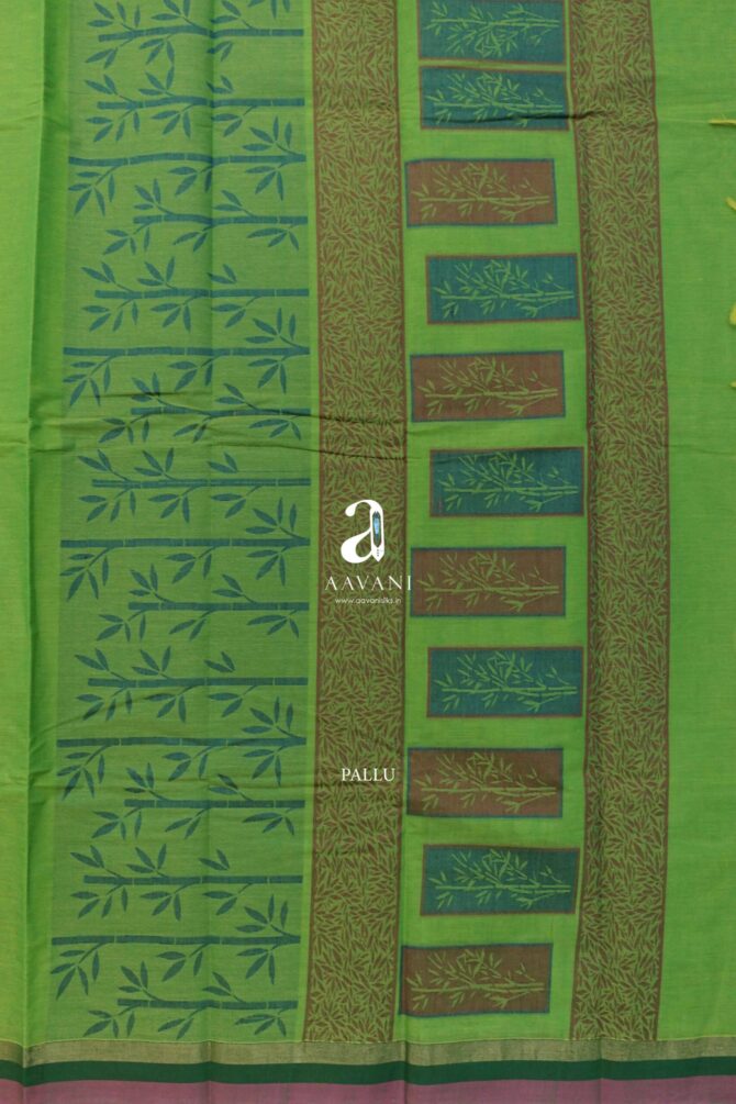 Charming Cotton Saree – Elegant Weaves for Every Occasion! - Image 4