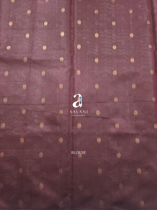 Ikkat Pattern Semi Silk Saree - Image 5