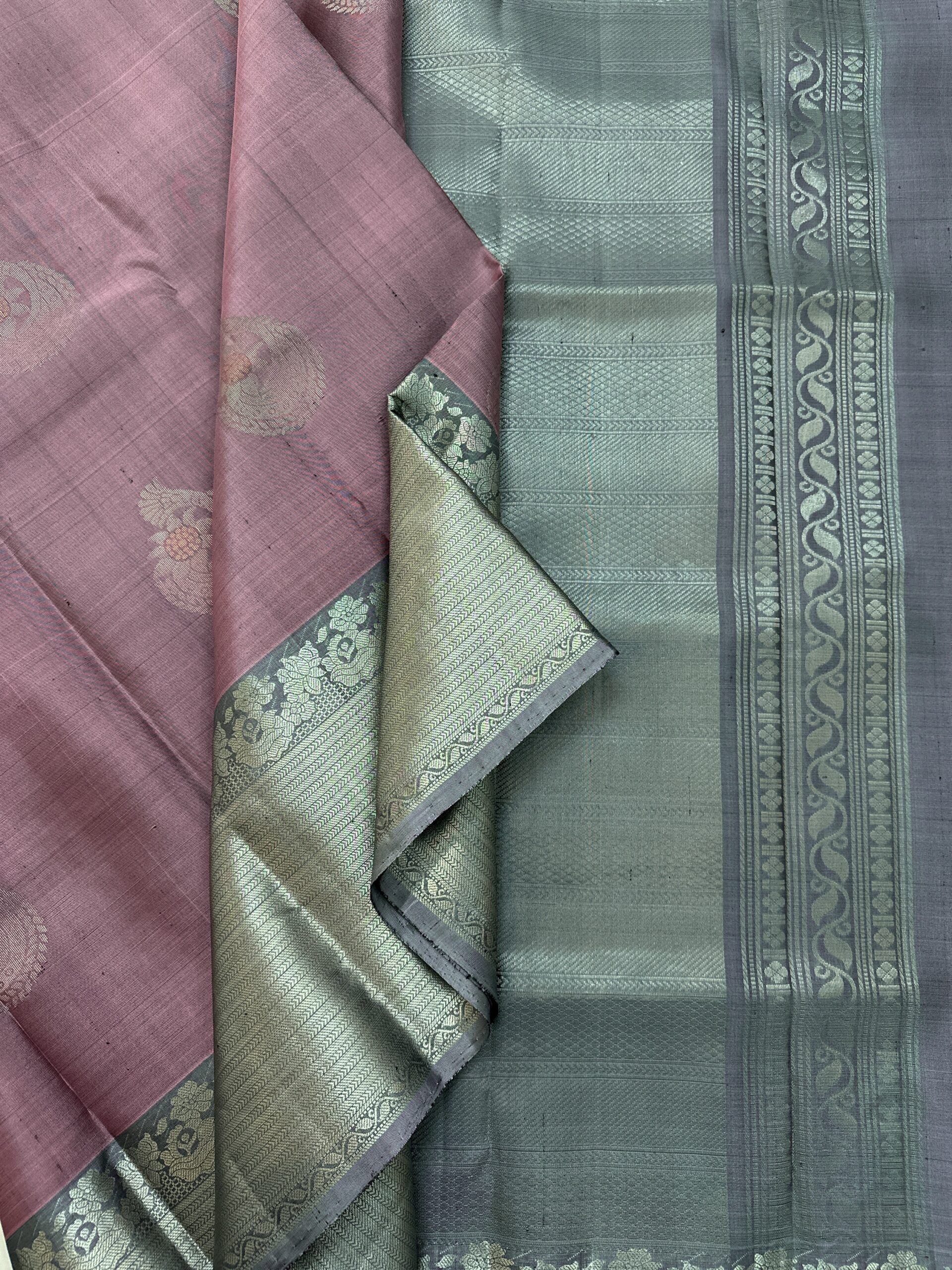 Jacquard Border Handloom Silk Saree
