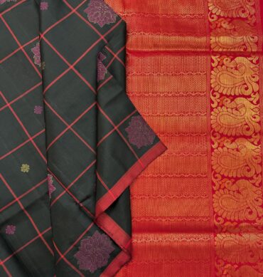Checked Pattern Handloom Soft Silk Saree