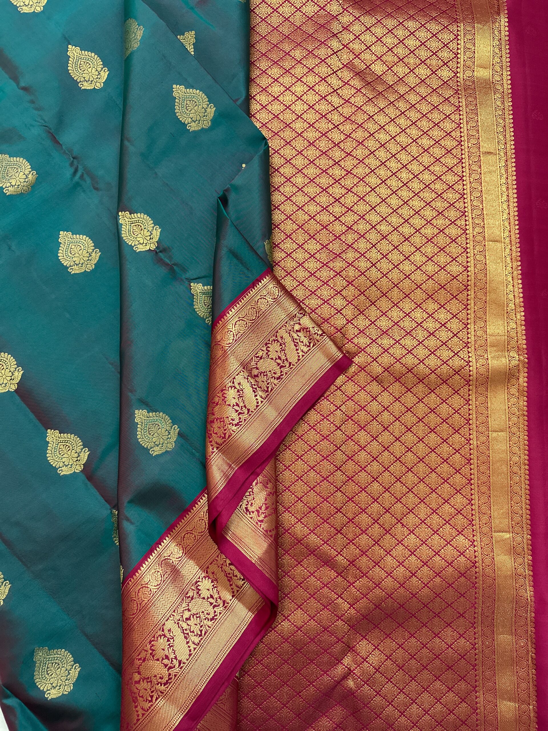 Traditional Jacquard Border Soft Silk Saree - Image 2