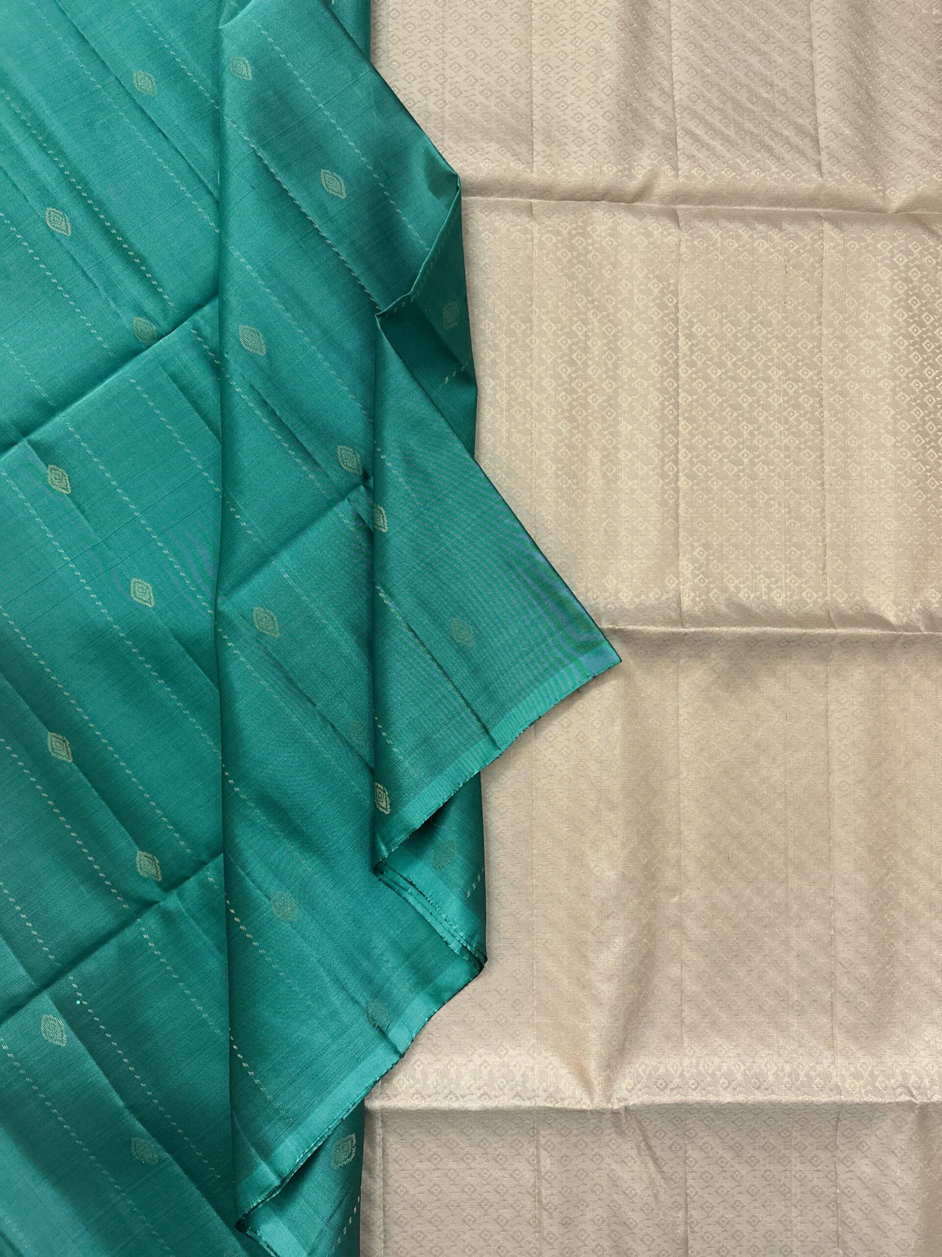 Handloom Pure Soft Silk - Mix Saree - Image 3