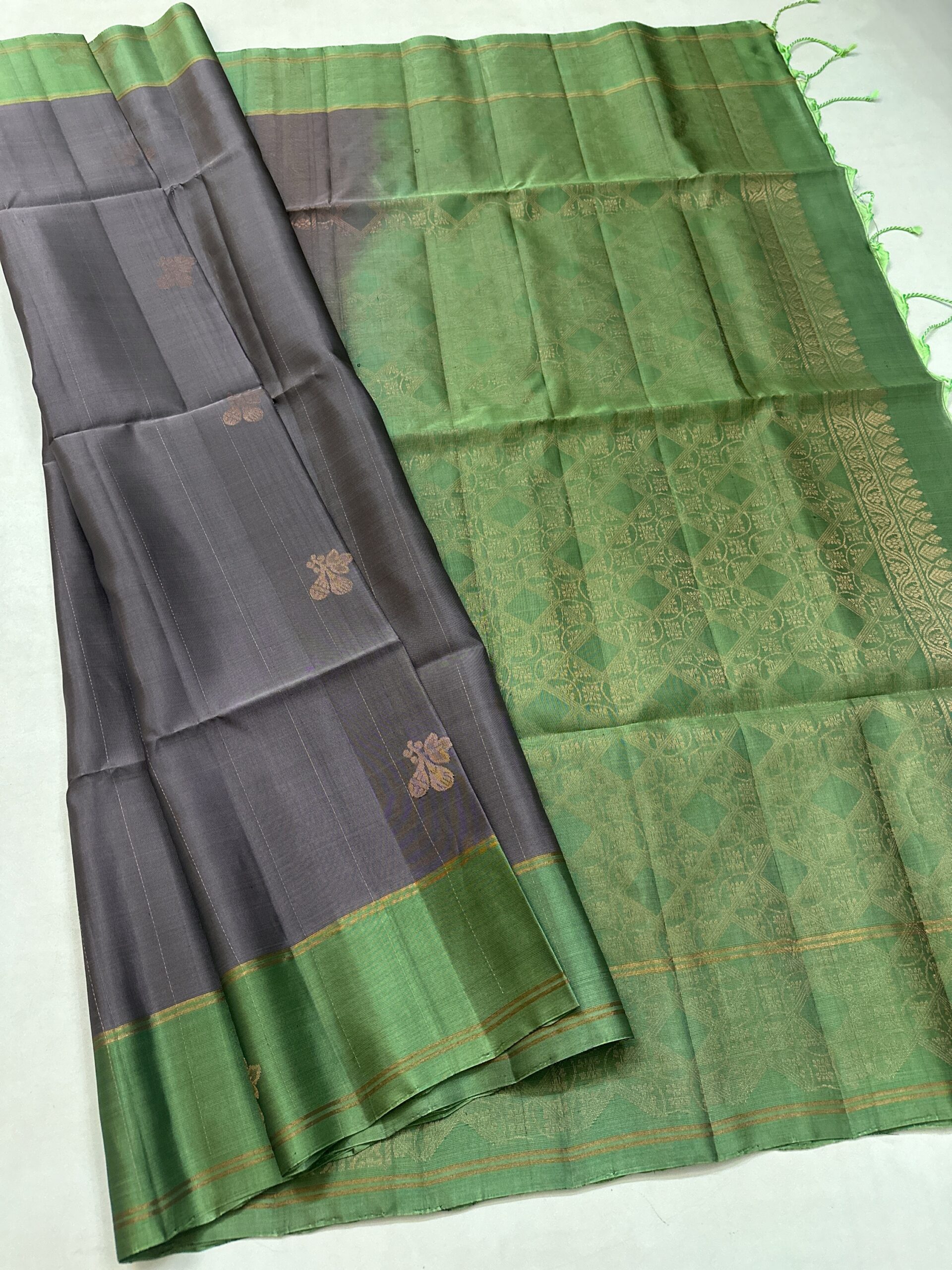 Handloom Soft Silk - Mix Saree