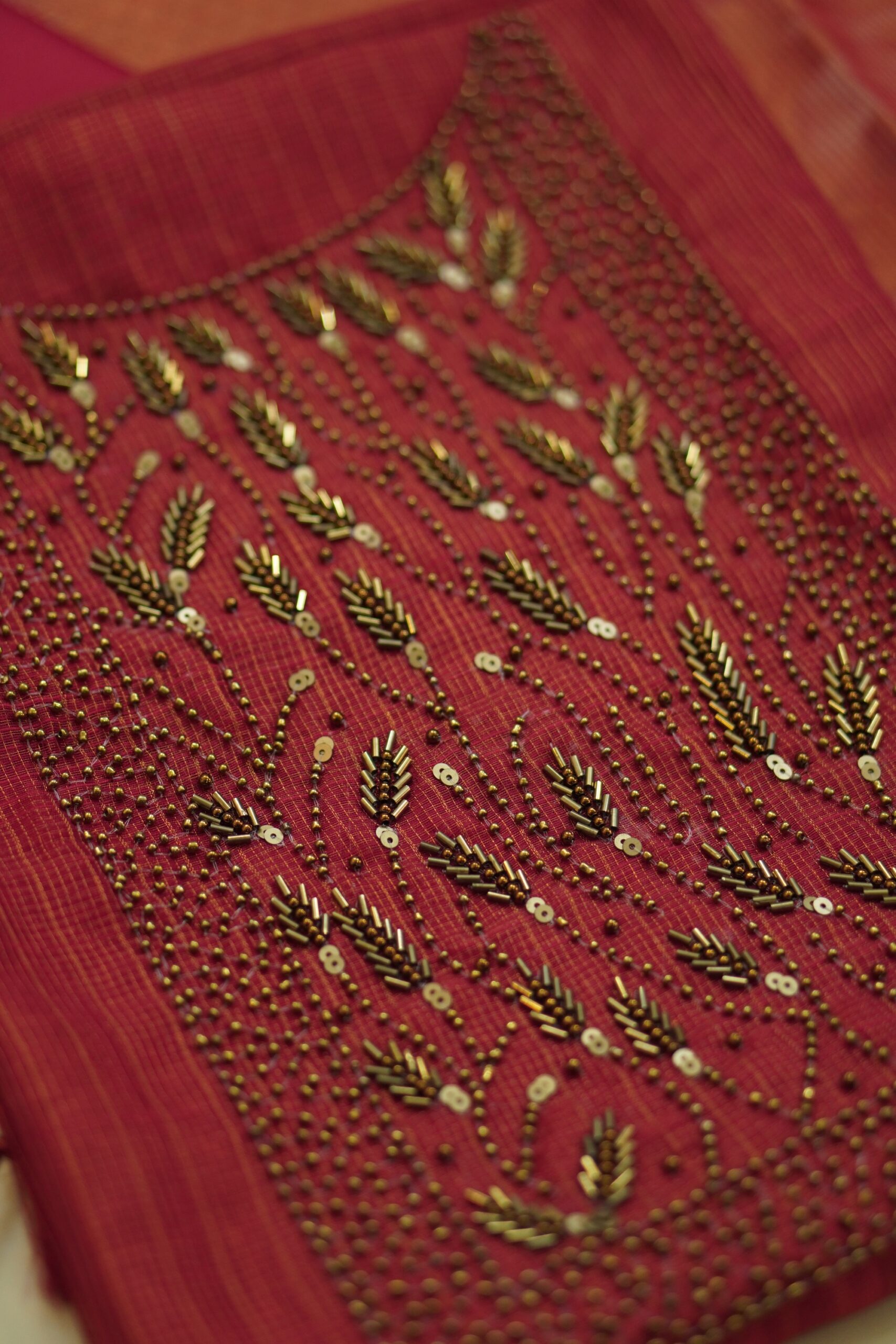 Luxurious Aari work Unstitched Salwar Material - Image 3